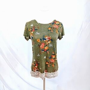 Mason & Belle Green Lace Trim Top Short Sleeve Boho Floral V-Back Size XS